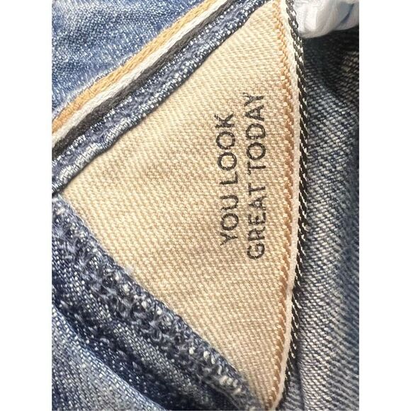 BOSS Scalloped Hem Denim Shorts in Blue NWT Size 28 - Picture 11 of 12